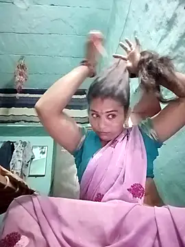 Snapshot of Sapna__wq1 chatting on 10/22/25, 10:09 Sapna wq1 online show from 10/22/25, 10:09