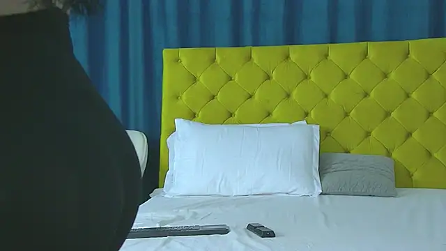 Snapshot of RubyHills chatting on 02/07/26, 05:11 RubyHills online show from 02/07/26, 05:11