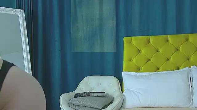 Snapshot of RubyHills chatting on 03/12/26, 05:13 RubyHills online show from 03/12/26, 05:13