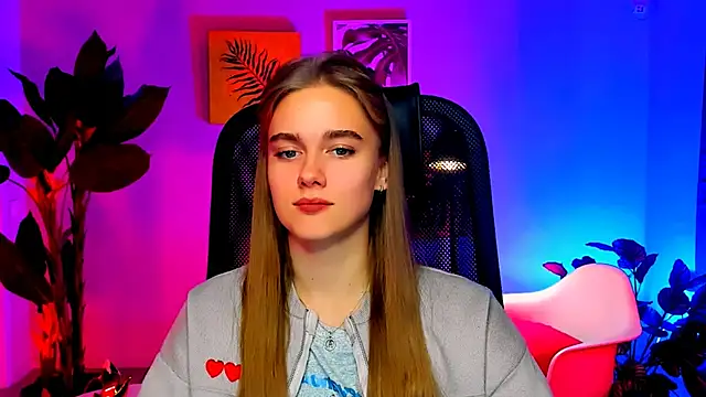 JuneWoods online show from 11/13/25, 07:40