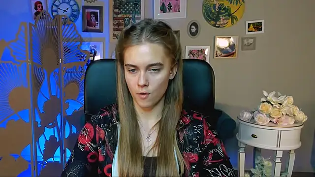 JuneWoods online show from 11/25/25, 05:18