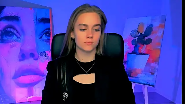 JuneWoods online show from 12/03/25, 06:21