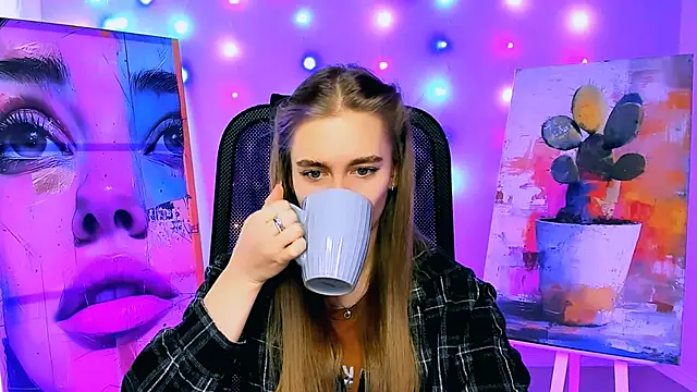 JuneWoods online show from 02/11/26, 07:02