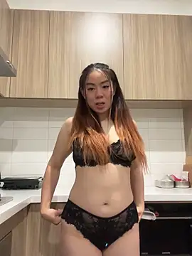 Snapshot of blueburrypie chatting on 12/21/25, 03:19 blueburrypie online show from 12/21/25, 03:19