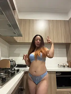 Snapshot of blueburrypie chatting on 01/19/26, 03:16 blueburrypie online show from 01/19/26, 03:16