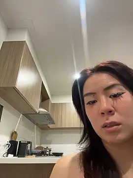 Snapshot of blueburrypie chatting on 03/16/26, 01:59 blueburrypie online show from 03/16/26, 01:59