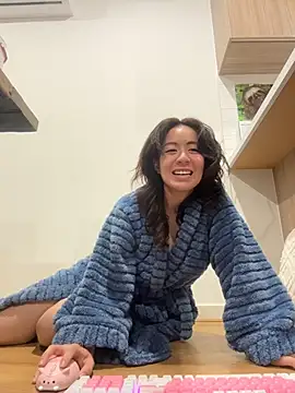 Snapshot of blueburrypie chatting on 03/26/26, 12:55 blueburrypie online show from 03/26/26, 12:55