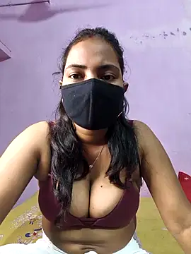 Snapshot of Queen_Shanayaa chatting on 10/17/25, 02:08 Queen Shanayaa online show from 10/17/25, 02:08