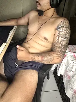 Snapshot of gtzmoreno chatting on 03/11/26, 04:51 gtzmoreno online show from 03/11/26, 04:51