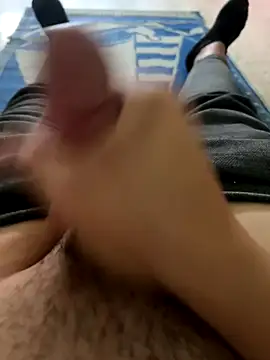 Snapshot of 0Mid00 chatting on 10/20/25, 03:12 0Mid00 online show from 10/20/25, 03:12