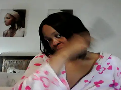 Snapshot of Blacksashaxx chatting on 11/26/25, 05:41 Blacksashaxx online show from 11/26/25, 05:41