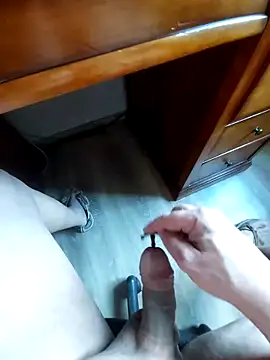 azery27000 online show from 12/17/25, 01:39