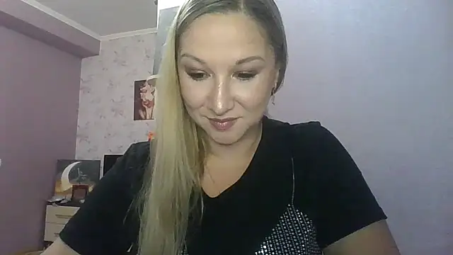 marii-a39 online show from 11/10/25, 12:37