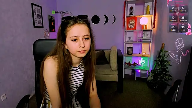 Snapshot of rebecca_smile chatting on 05/04/26, 12:45 rebecca smile online show from 05/04/26, 12:45