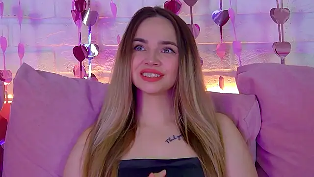 Snapshot of AnitaVenture chatting on 02/11/26, 04:28 AnitaVenture online show from 02/11/26, 04:28