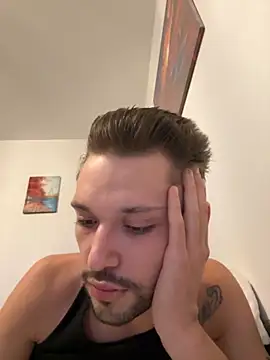 babykriss online show from 09/26/25, 04:00