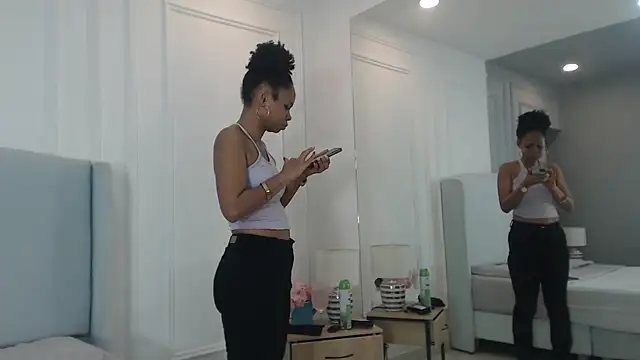 ChantalGarner online show from 12/20/25, 01:07