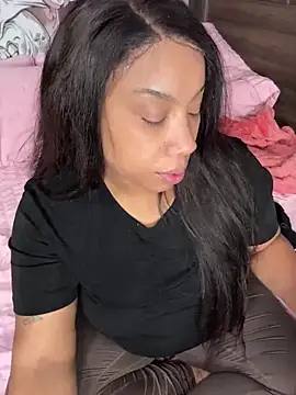 NeliaHexxen online show from 10/24/25, 02:08