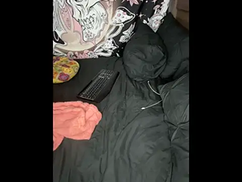 NeliaHexxen online show from 12/05/25, 05:05