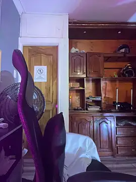 Snapshot of Anahi_Malkova chatting on 10/01/25, 04:51 Anahi Malkova online show from 10/01/25, 04:51