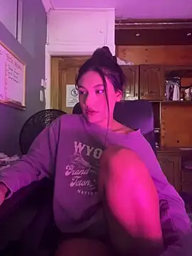 Snapshot of Anahi_Malkova chatting on 10/15/25, 06:57 Anahi Malkova online show from 10/15/25, 06:57