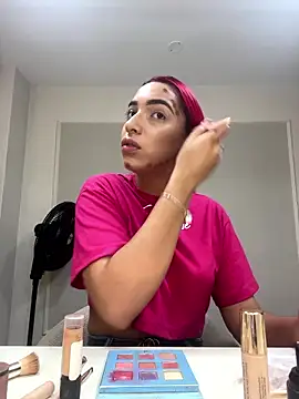 Snapshot of theladymonserrateshow chatting on 01/10/26, 12:07 theladymonserrateshow online show from 01/10/26, 12:07