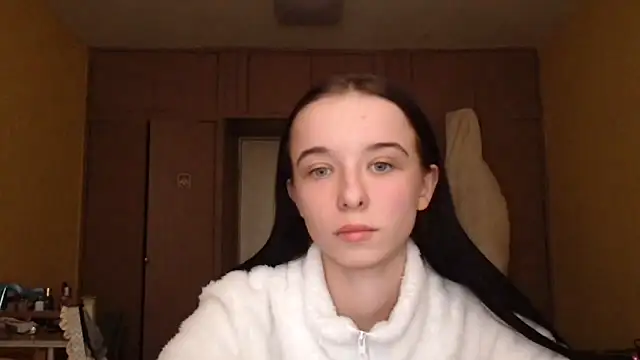 Emilia Light online show from 02/05/26, 11:37