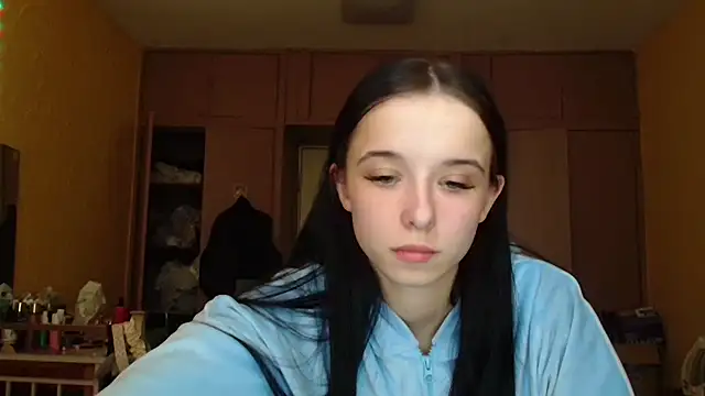 Emilia Light online show from 04/28/26, 12:32