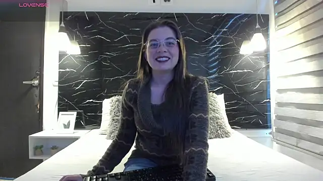 ZOE LE online show from 03/06/26, 11:39