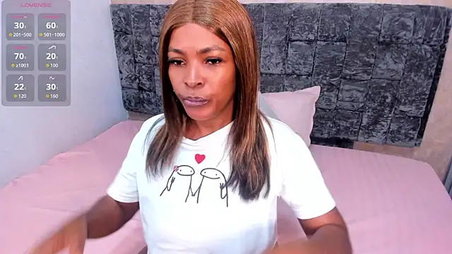 Layla lell online show from 10/14/25, 03:13