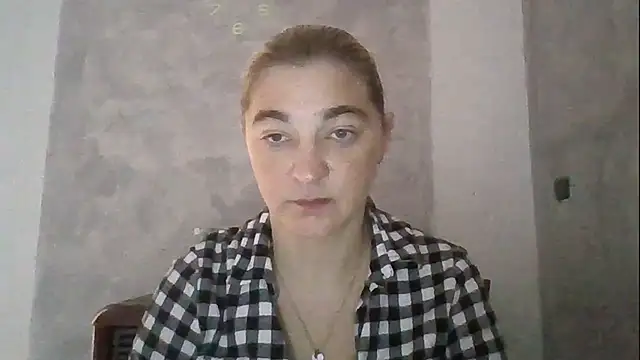 Snapshot of GoldenAngelMilf chatting on 10/24/25, 07:16 GoldenAngelMilf online show from 10/24/25, 07:16