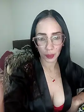 Snapshot of YaraDuartee chatting on 03/28/26, 01:16 YaraDuartee online show from 03/28/26, 01:16