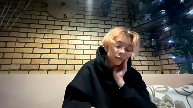 Snapshot of mycutievibe chatting on 09/25/25, 04:21 mycutievibe online show from 09/25/25, 04:21