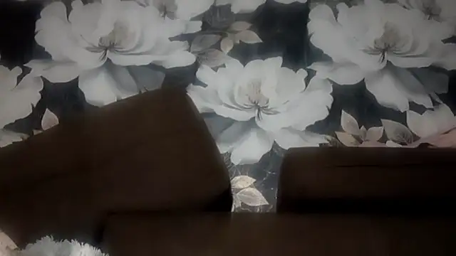 LiaCusson online show from 10/27/25, 05:50