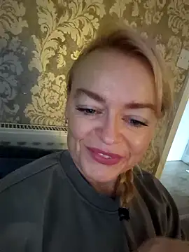 Snapshot of demidelightfulxx chatting on 10/02/25, 07:37 demidelightfulxx online show from 10/02/25, 07:37