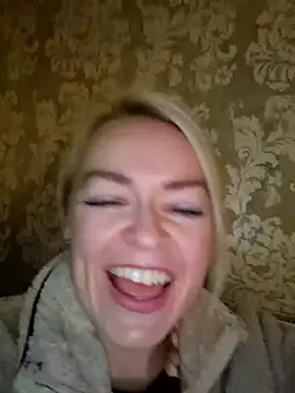 Snapshot of demidelightfulxx chatting on 10/12/25, 07:18 demidelightfulxx online show from 10/12/25, 07:18