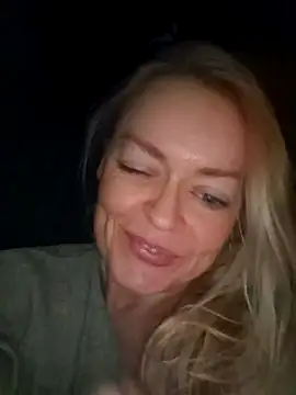 Snapshot of demidelightfulxx chatting on 10/26/25, 07:20 demidelightfulxx online show from 10/26/25, 07:20