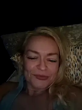 Snapshot of demidelightfulxx chatting on 11/02/25, 08:11 demidelightfulxx online show from 11/02/25, 08:11