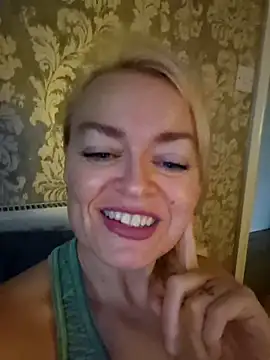 Snapshot of demidelightfulxx chatting on 11/05/25, 08:25 demidelightfulxx online show from 11/05/25, 08:25