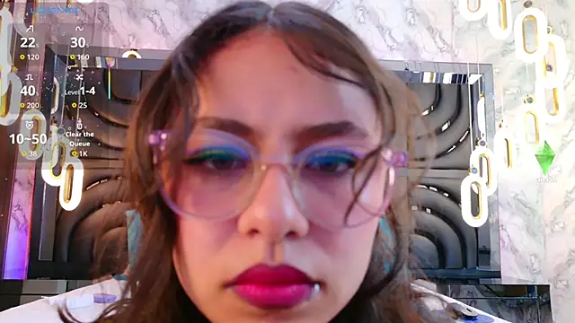 Snapshot of LiaTeylor chatting on 11/30/25, 07:07 LiaTeylor online show from 11/30/25, 07:07