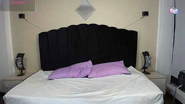 GabySweett  online show from 12/05/25, 07:32