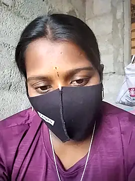 Snapshot of Tamil_Hot_Sandy chatting on 12/22/25, 05:59 Tamil Hot Sandy online show from 12/22/25, 05:59