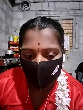 Snapshot of Tamil_Hot_Sandy chatting on 02/10/26, 04:55 Tamil Hot Sandy online show from 02/10/26, 04:55