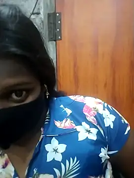 Snapshot of Tamil_Hot_Sandy chatting on 02/18/26, 05:58 Tamil Hot Sandy online show from 02/18/26, 05:58