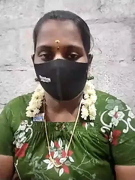 Snapshot of Tamil_Hot_Sandy chatting on 06/09/26, 05:02 Tamil Hot Sandy online show from 06/09/26, 05:02