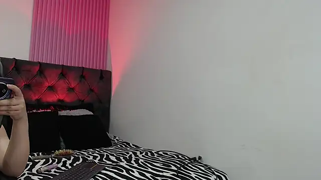 iam kinky online show from 10/27/25, 02:10