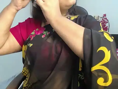 Snapshot of Queen_Homaira chatting on 11/03/25, 03:41 Queen Homaira online show from 11/03/25, 03:41