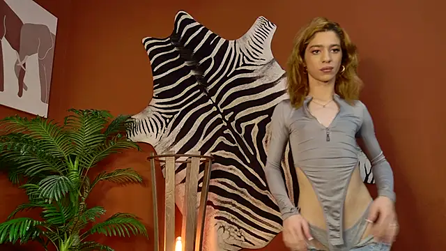 Vanessa  Ray online show from 10/14/25, 02:07