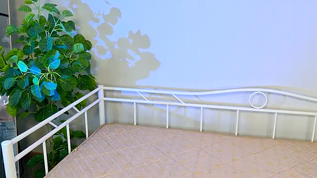 Vanessa  Ray online show from 10/19/25, 02:18