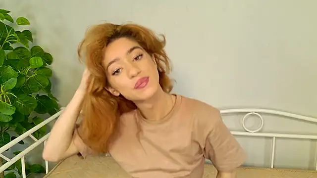 Vanessa  Ray online show from 10/20/25, 01:44